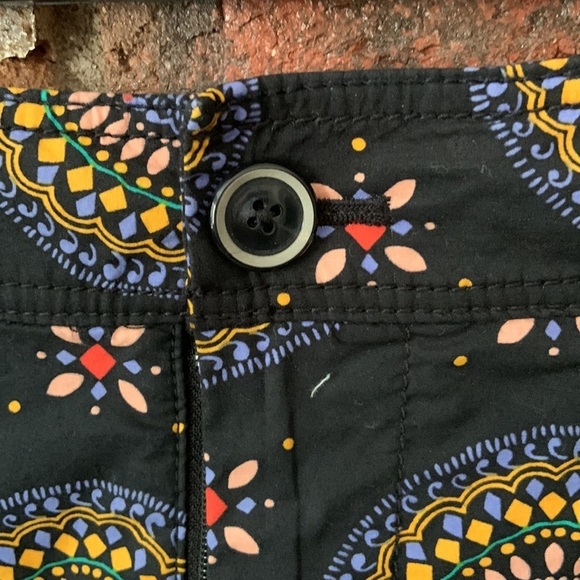 Maeve Black Medallion High Rise Shorts - Picture 5 of 11